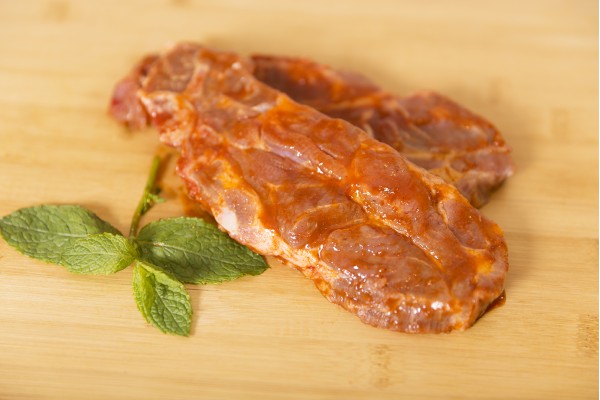 Gemarineerde spieringkotelet / kg Gemarineerde spieringkotelet / kg